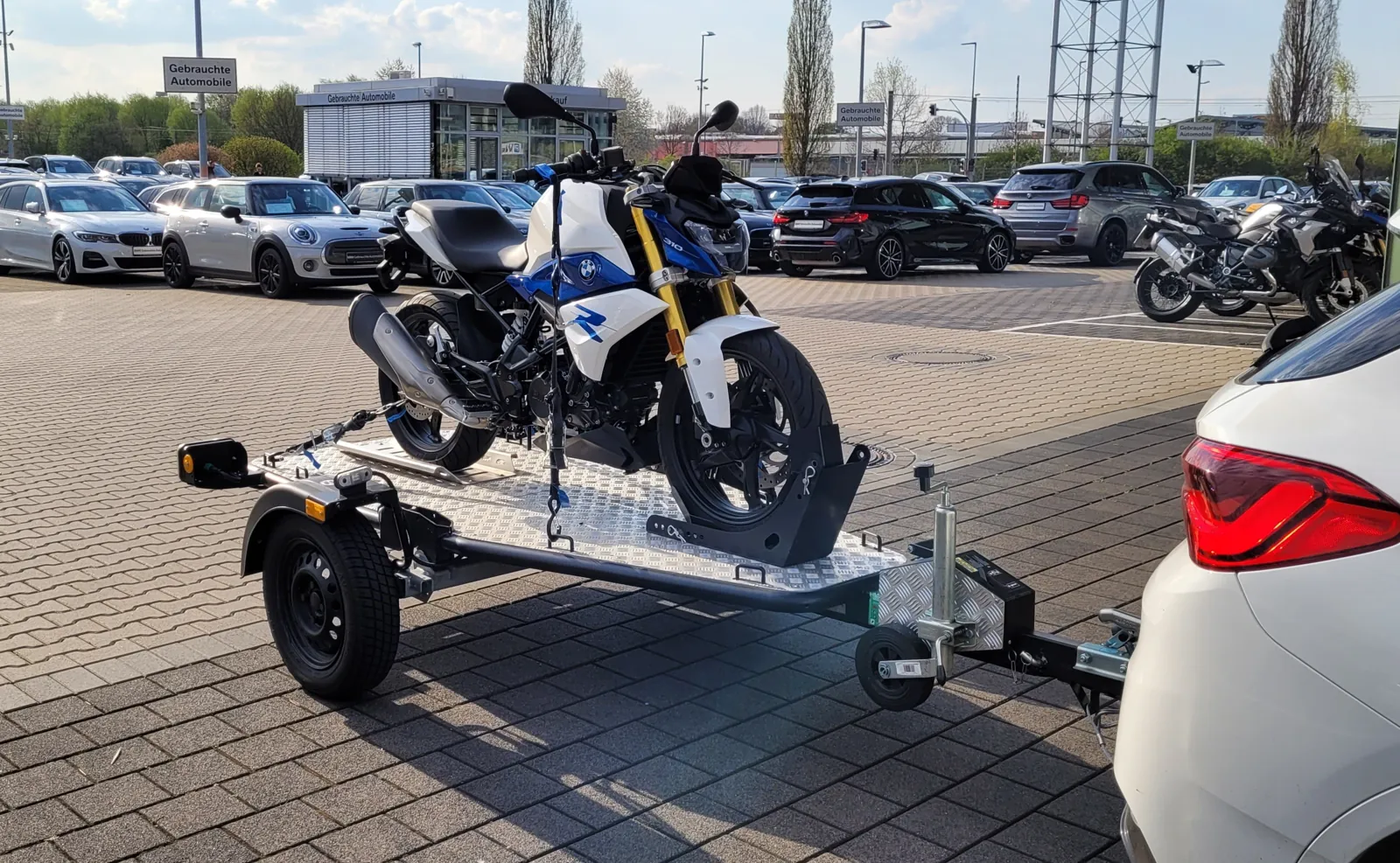 Absenk-Trailer 550kg – Foto 1