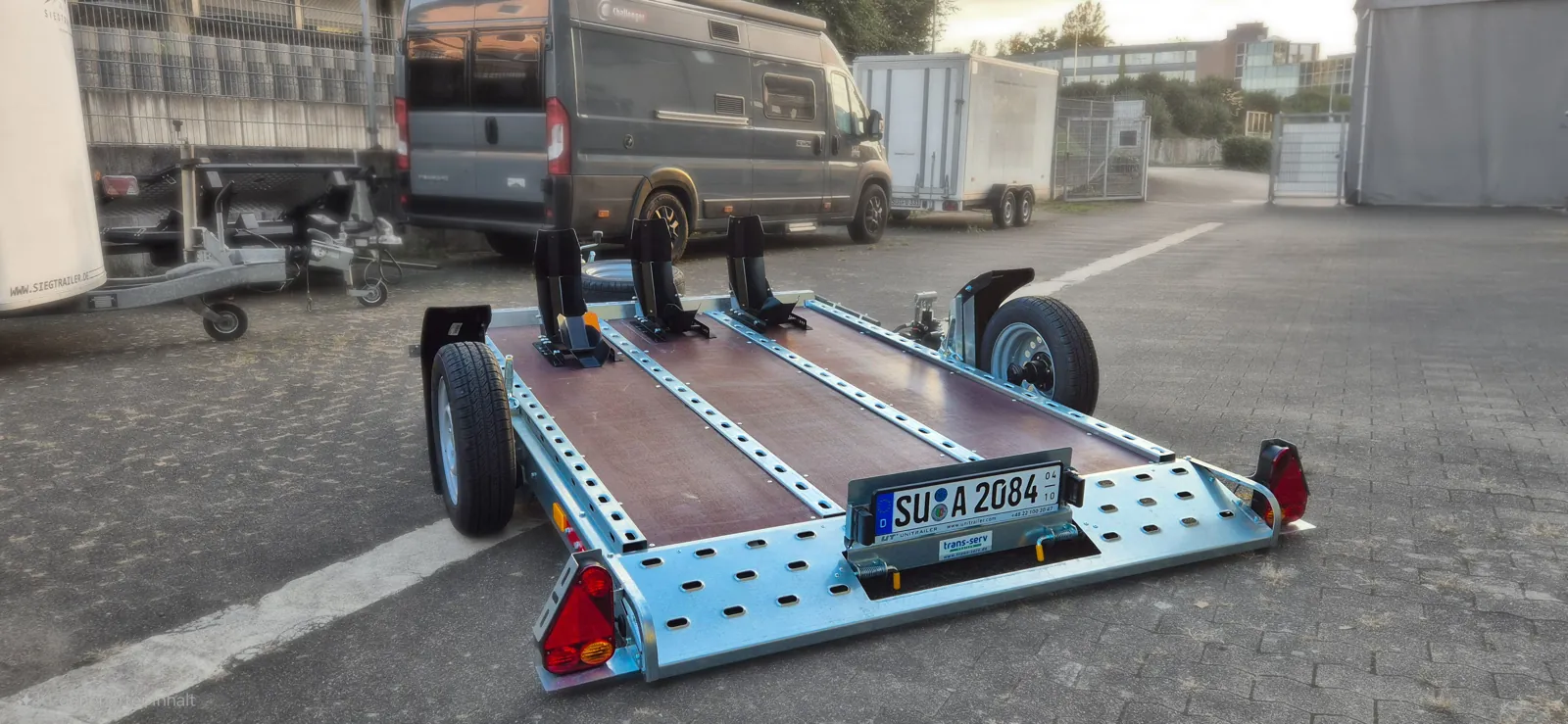 Absenk-Trailer 750kg – Foto 1